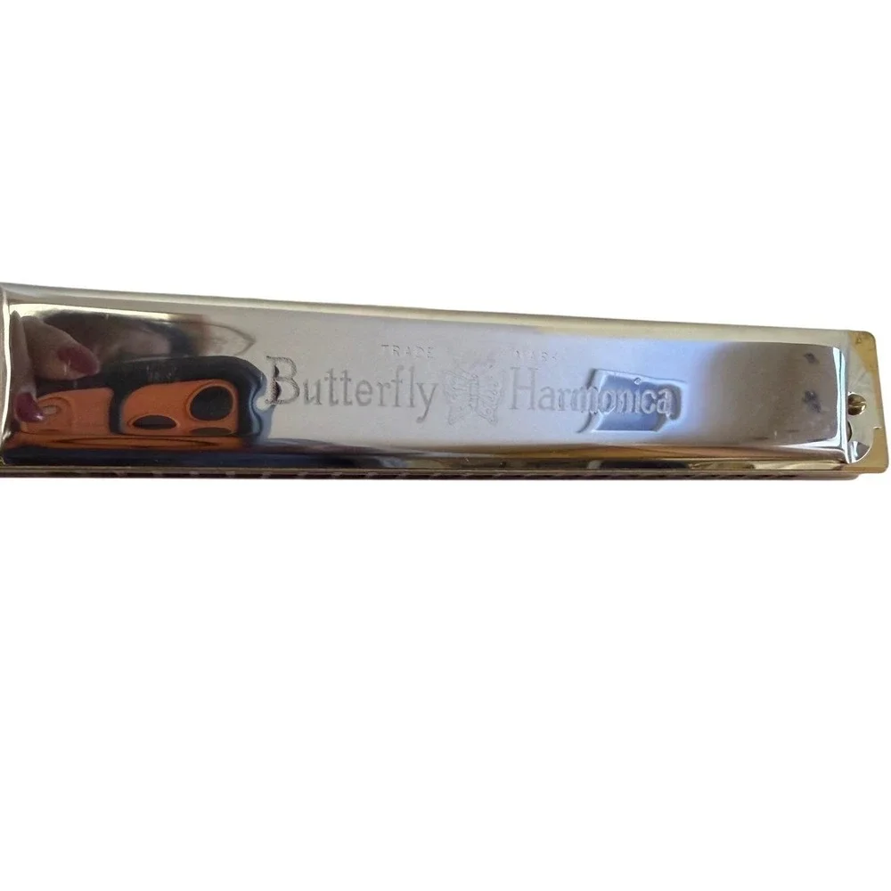Butterfly Harmonica Musical Instrument 7 3/8 OS Silver A# Key A-440 Tremolo